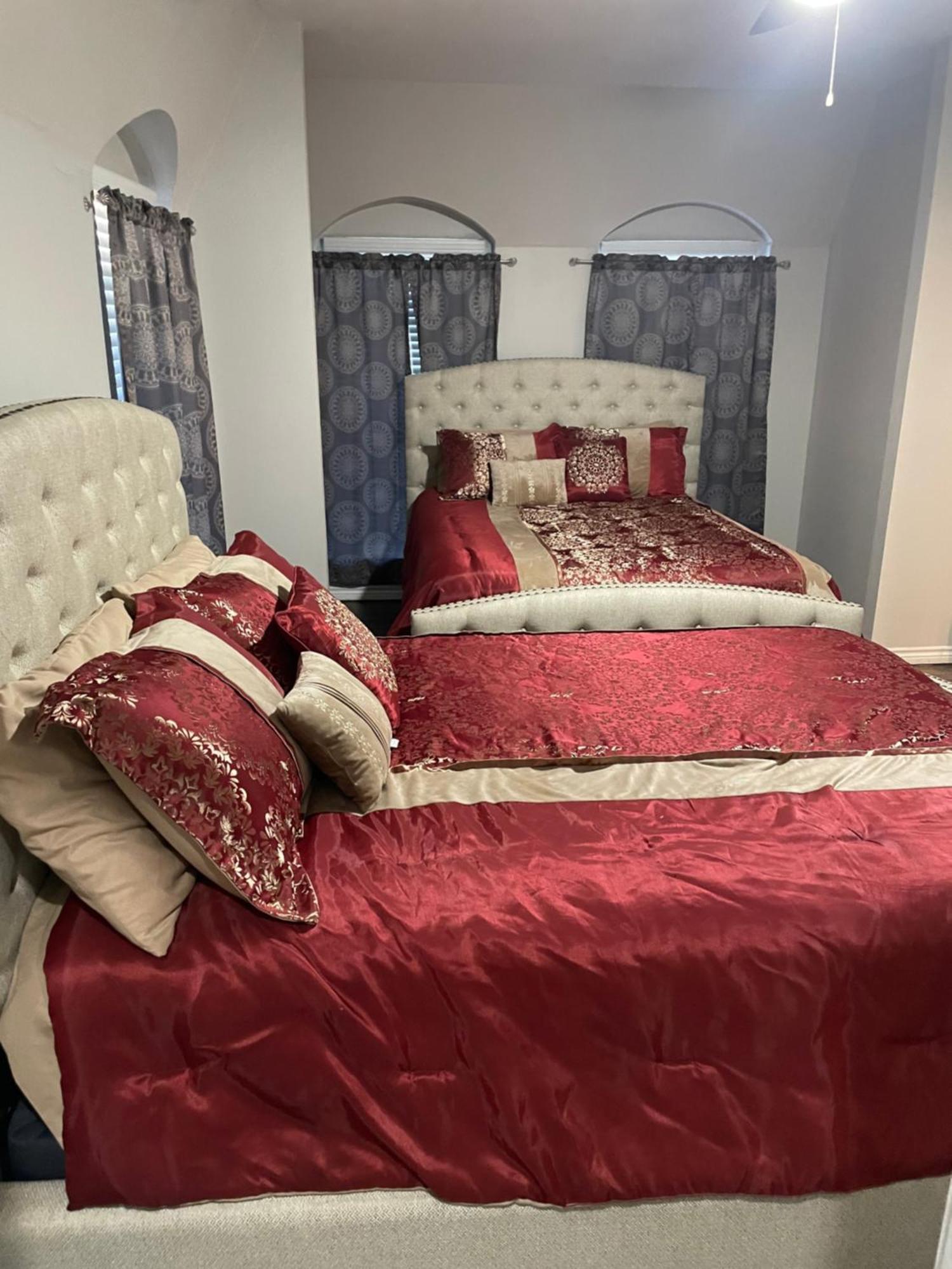 Huge One Bedroom With 2 Queen Size Beds Houston Kültér fotó