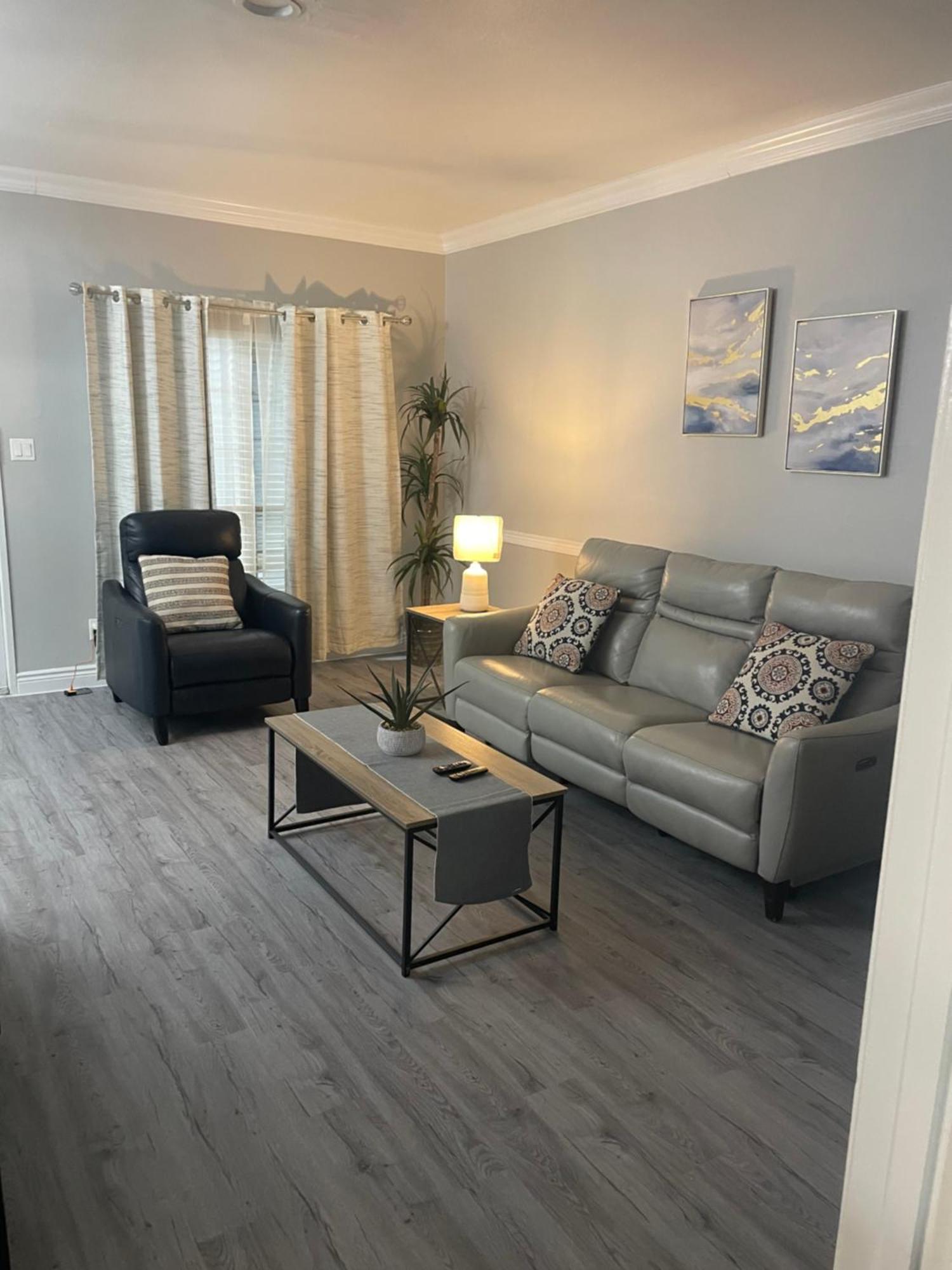 Huge One Bedroom With 2 Queen Size Beds Houston Kültér fotó