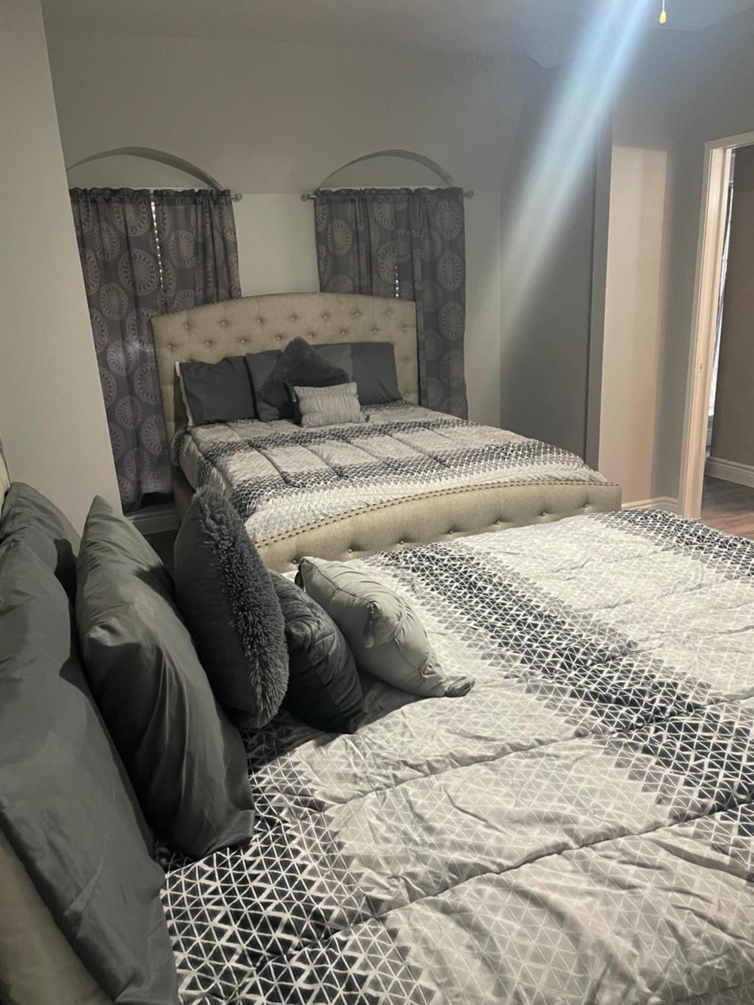 Huge One Bedroom With 2 Queen Size Beds Houston Kültér fotó